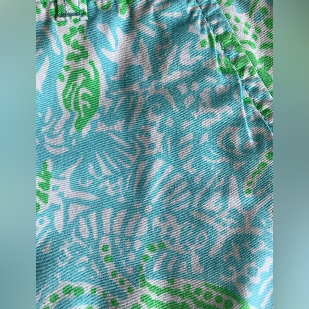 LILLY PULITZER WALSH Shorts Get Crackin Blue & Green Crab Print SZ 2 - Picture 4 of 6